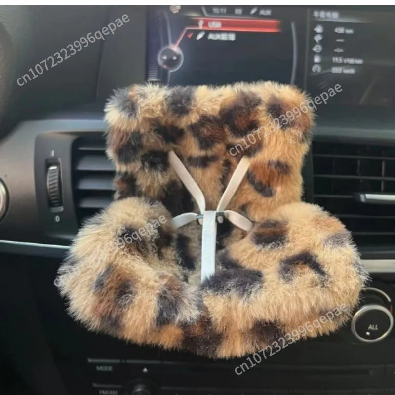 15-17cm Car Doll Seat For Labubu Doll Safety Seat Cute Doll Air Outlet Aromatherapy Decoration Car Interior Decoration