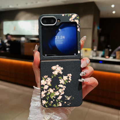 For Samsung Galaxy Z Flip 7 5 4 3 6 5G Small Flowers Folding Phone Case Leather Texture TPU Soft Cover For Samsung Z Flip3 Flip4